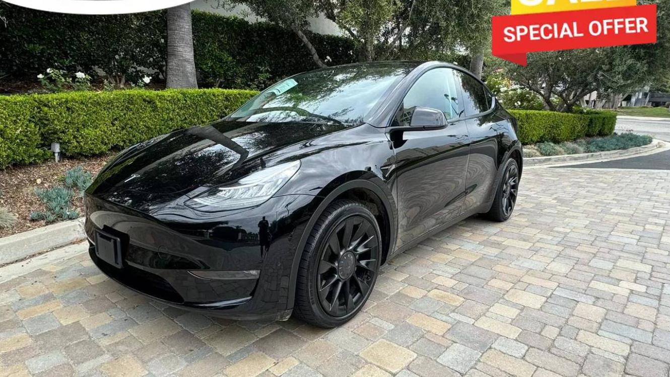 TESLA MODEL Y 2021 5YJYGDEE7MF271381 image